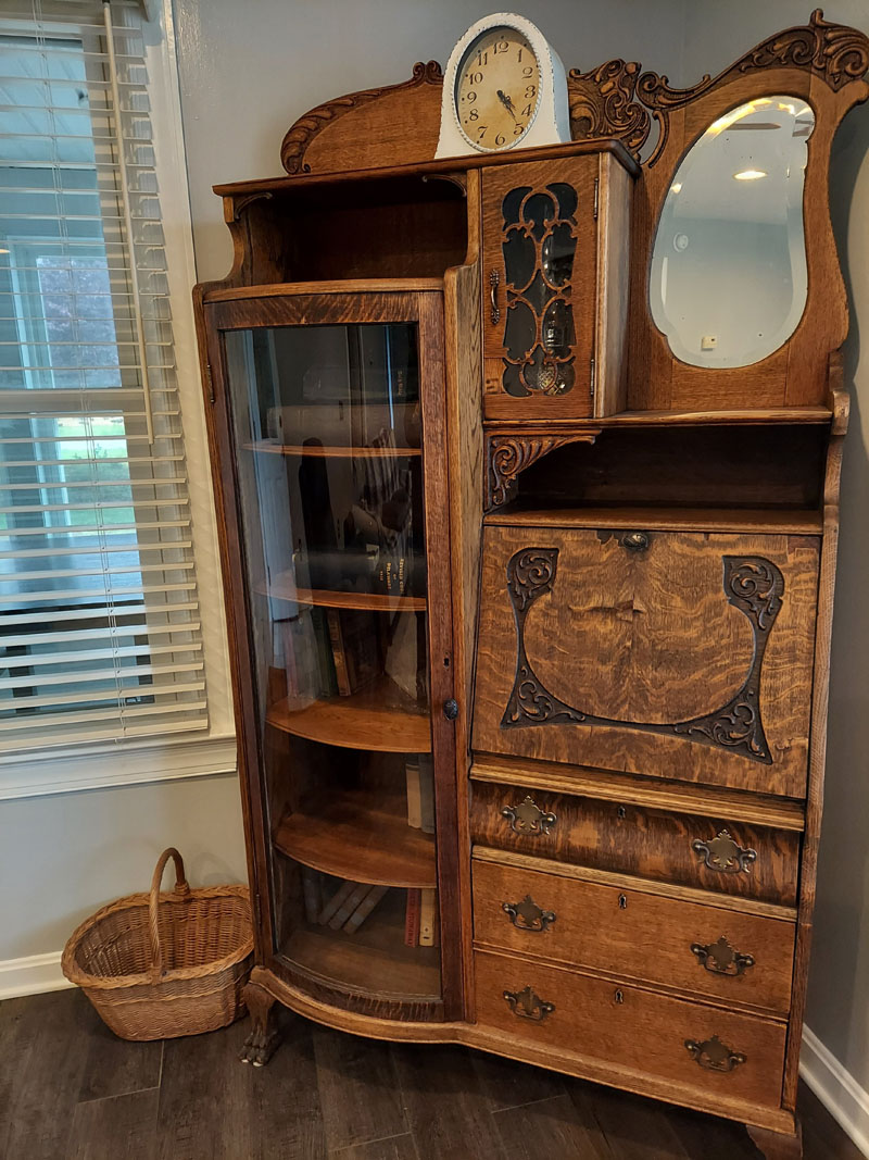 china bend cabinet with recent glass replacement